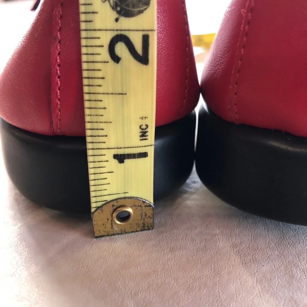 NWOB KEDS Jazztime Red w/Hat Leather Loafers Red Hat Society (7.5M)